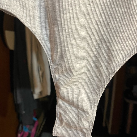 WeWoreWhat Gray Henley Bodysuit LARGE ,NWT material is so soft and it’s ribbed - Picture 7 of 10
